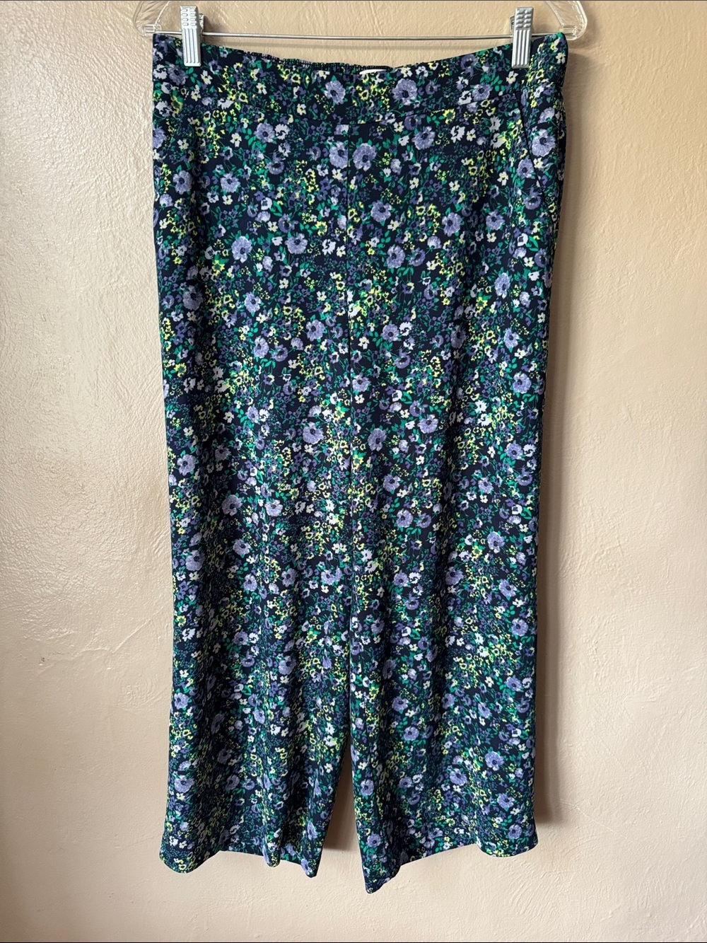 Loft Floral Wide Leg Cropped Pants Size Medium